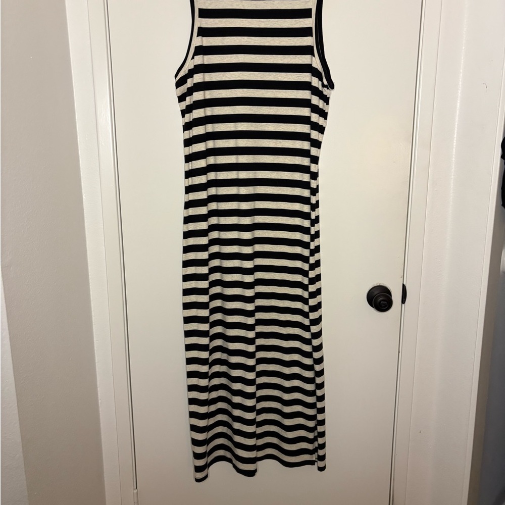 Old Navy Black and White Sleeveless Sheath Maxi Dress